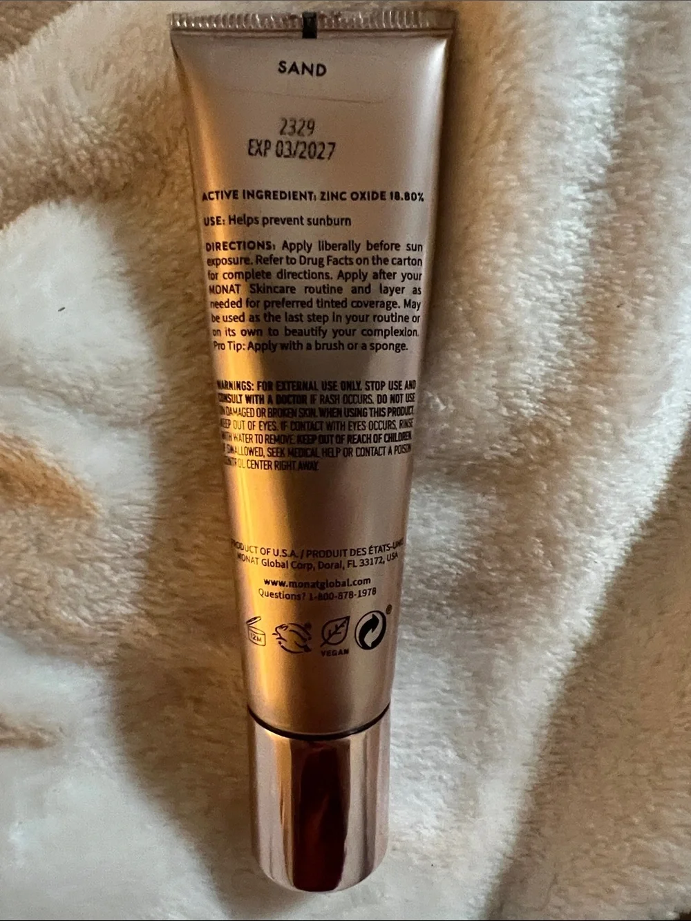 MONAT BB Cream SPF 40 Broad-Spectrum Moisturizer in Light/Beige